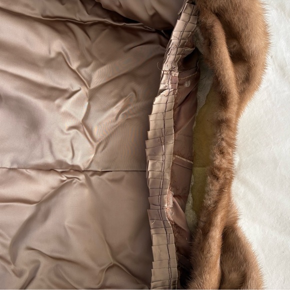 Vintage 80’s Fur Stole. - Picture 11 of 11